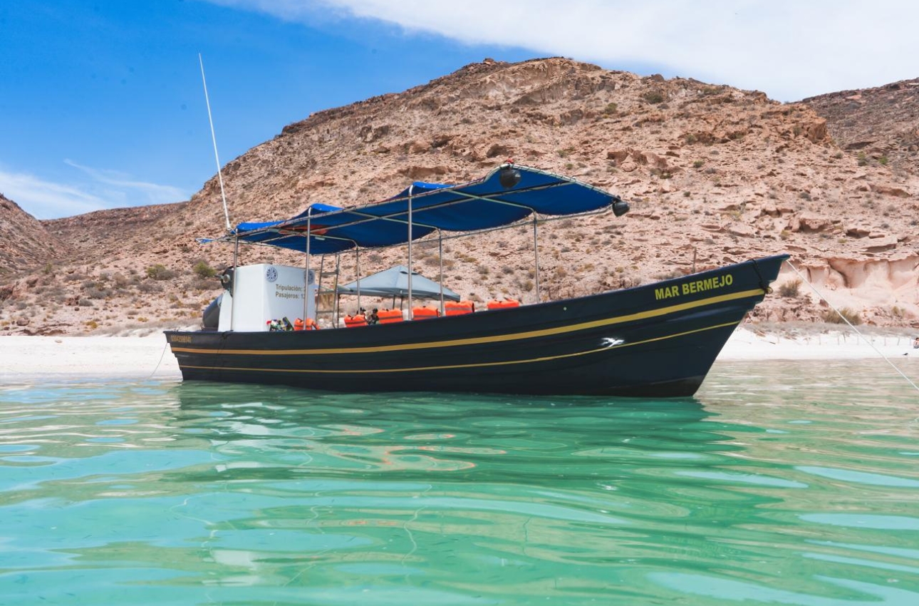 vsadventures-espiritu-santo-la-paz-bcs-embarcacion